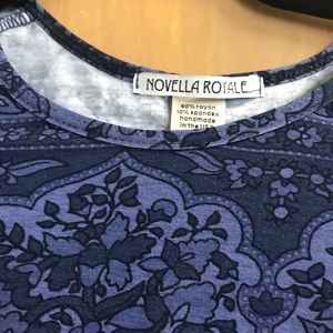 Novella Royale crop top with skirt set